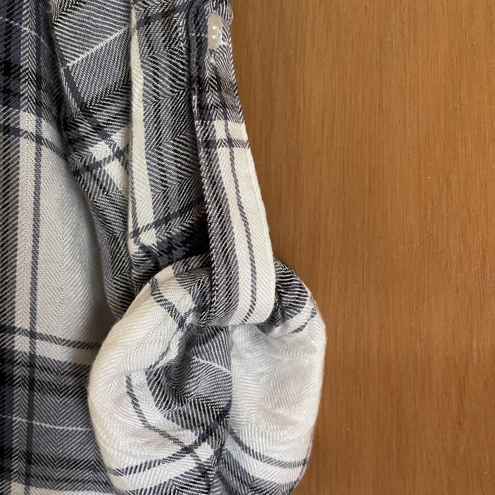 Altar’d State. Tie-Front Flannel. Size M - Picture 3 of 3